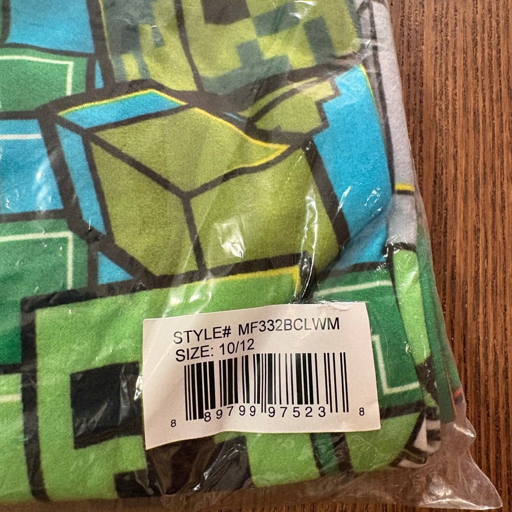 Minecraft Pajama Set Kids Size 10/12 Green New 2pc Button Down Sleepwear Creeper - Picture 8 of 9